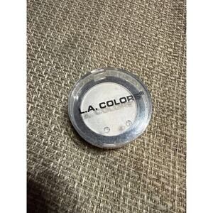 L.A. Colors powder sugar